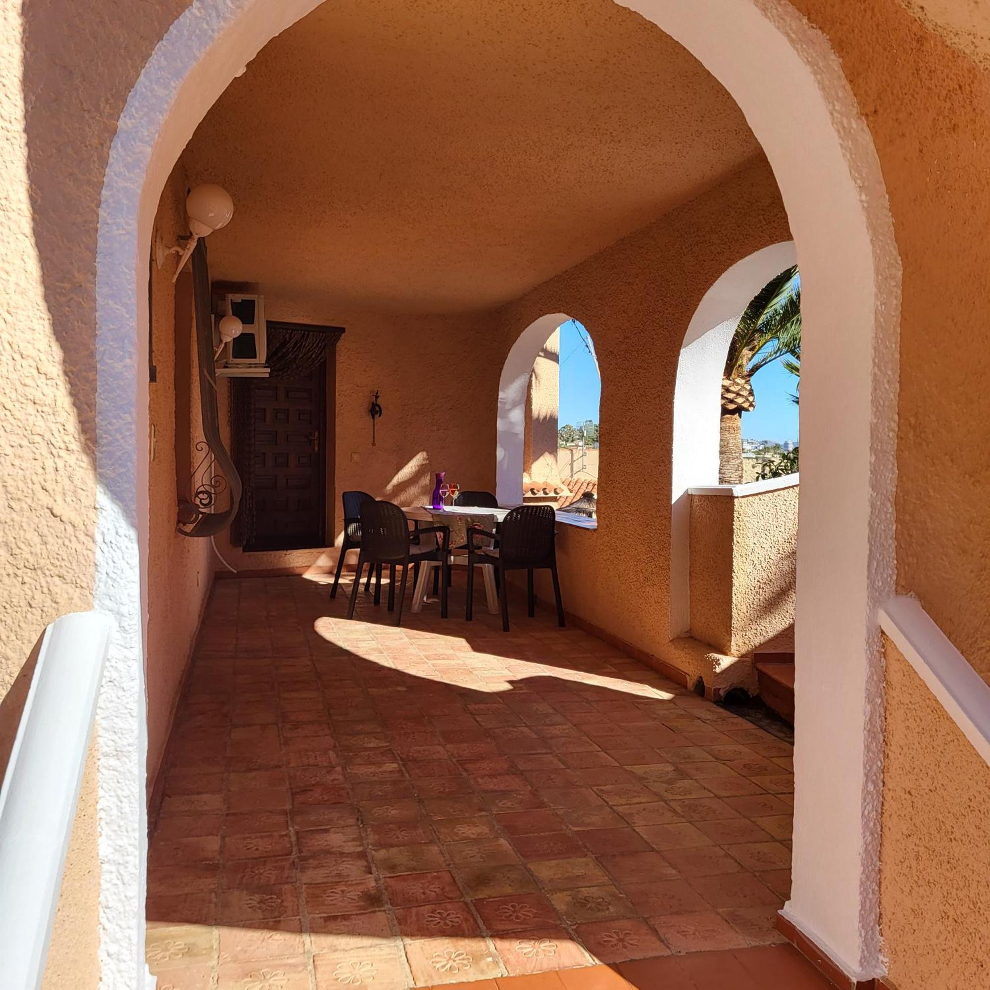 Casa Veintiuno En Calp Apartamento Exterior foto